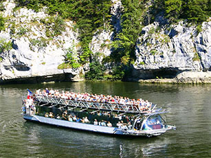 Le Saut du Doubs bâteau